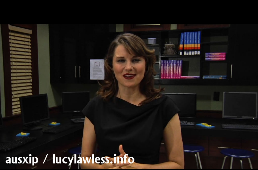 http://www.lucylawless.net/2011/03/01/LucyNOF3.jpg