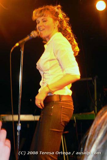 gal/Concert-25-01-08/Photos_By_Teresa/to-lucyconcert1-08-006.jpg