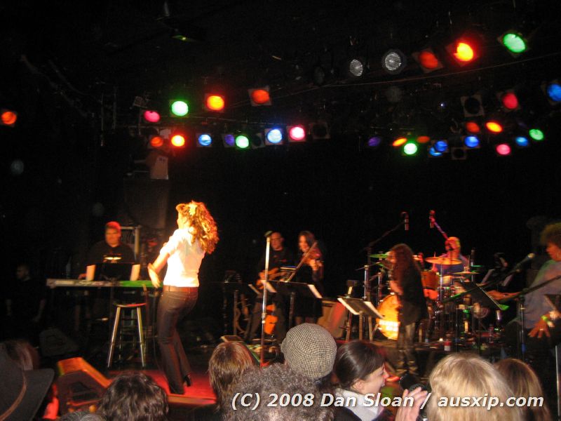 gal/Concert-25-01-08/Photos_by_Dan_Sloan/IMG_1521.jpg
