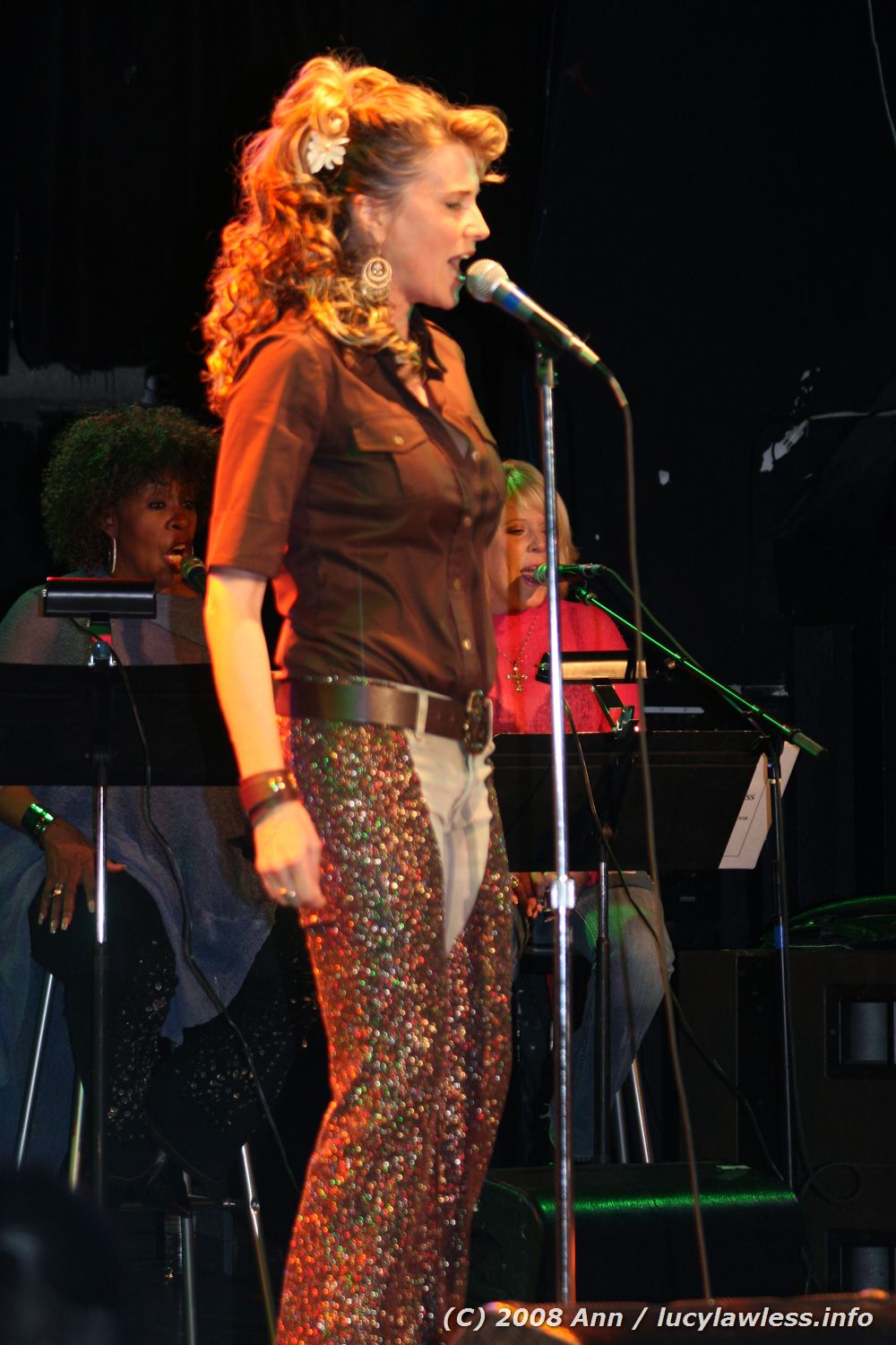 gal/Concert-26-01-08/Photos_By_Ann/ann-llconcert02-001.jpg