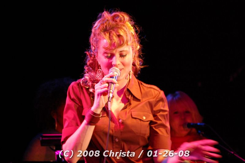 gal/Concert-26-01-08/Photos_By_Christa/cmm-lucyconsat-106.jpg