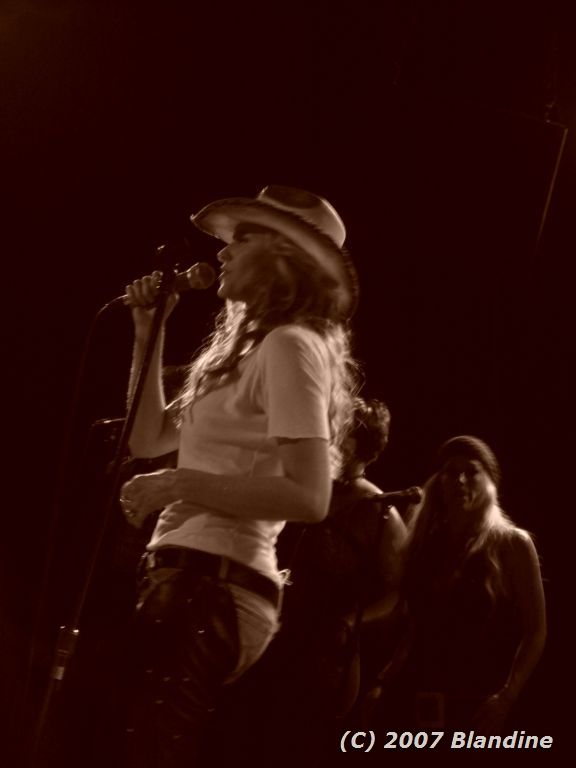 gal/Concert-14-01-07/Photos_By_Blandine/ygpB933.jpg