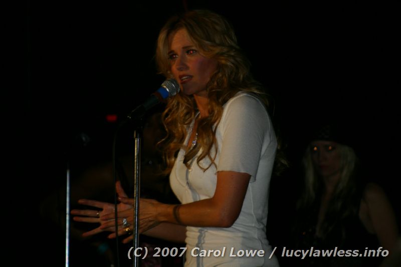 gal/Concert-14-01-07/Photos_By_Carol_Lowe/clowe-lucy-c2-043.jpg