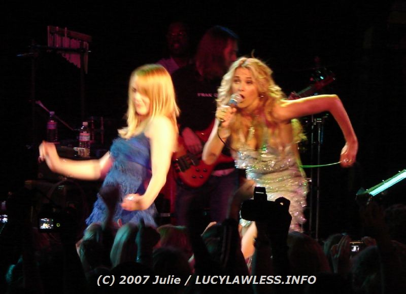 gal/Concert-14-01-07/Photos_By_Julie/jm-lucysunconcert-132.jpg