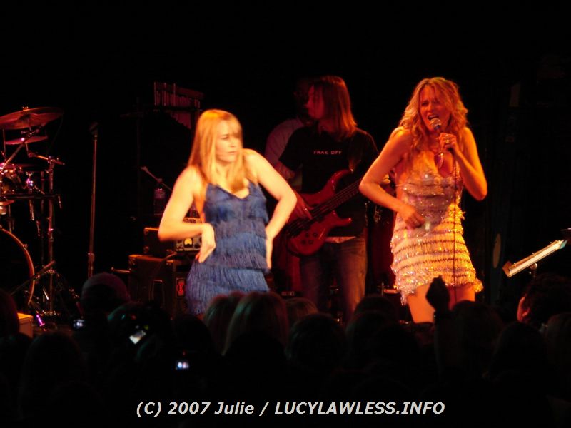 gal/Concert-14-01-07/Photos_By_Julie/jm-lucysunconcert-138.jpg