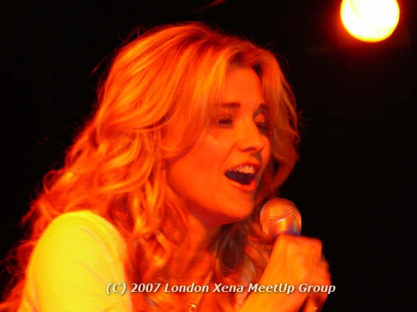 gal/Concert-14-01-07/Photos_By_London_Xena_Meetup_Group/LucyConcert140107-lxmg-005.jpg
