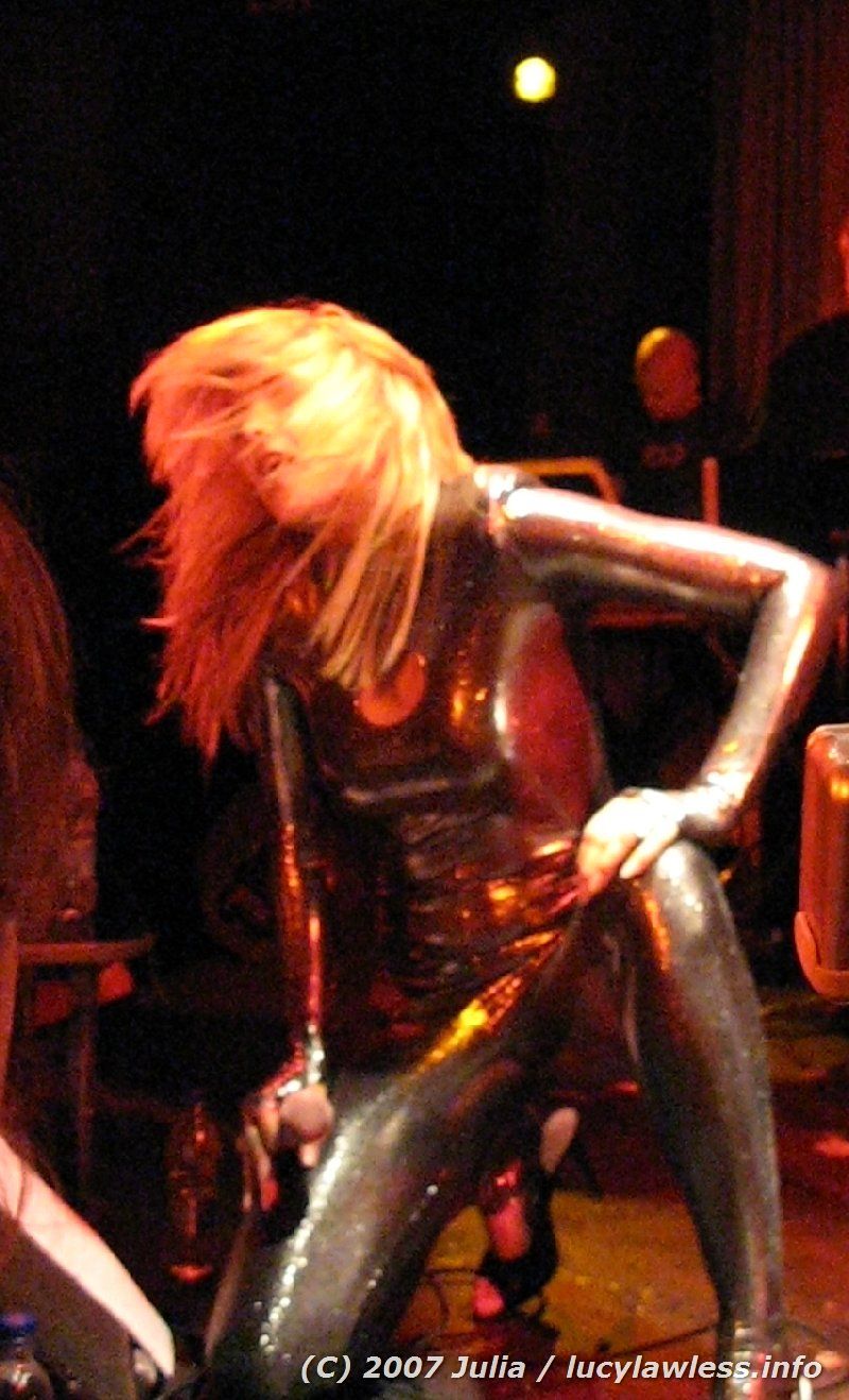 gal/Concert_02_June_2007/Photos_By_Julia/Img_0850a.jpg