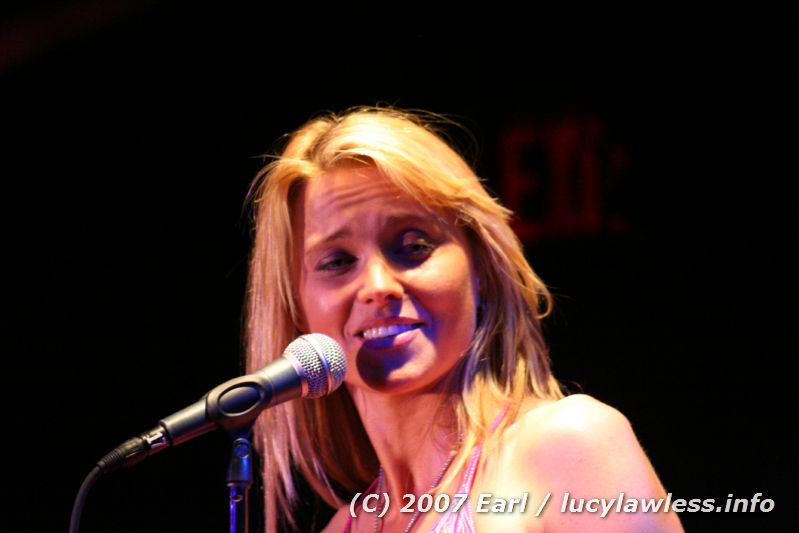 gal/Concert_31_May_2007/Photos_By_Earl/rocl-concert-earl-129.jpg