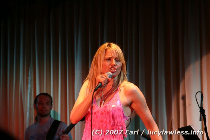 gal/Concert_31_May_2007/Photos_By_Earl/rocl-concert-earl-240.jpg