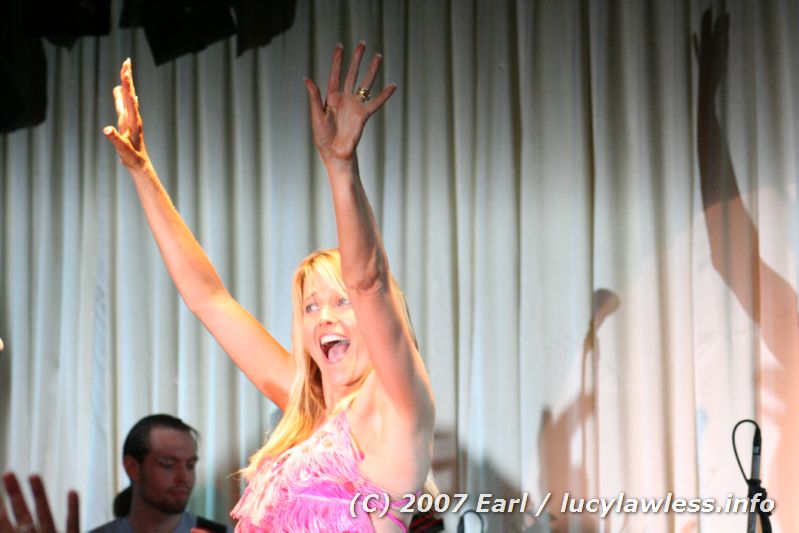 gal/Concert_31_May_2007/Photos_By_Earl/rocl-concert-earl-260.jpg