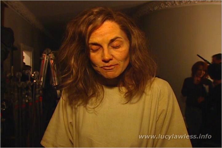 gal/Featurette_Interview/lucy-bb-interview135.jpg