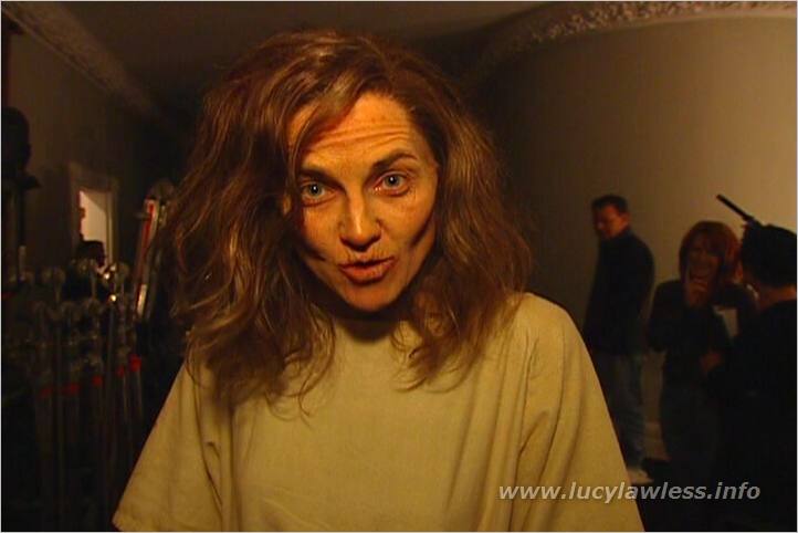 gal/Featurette_Interview/lucy-bb-interview137.jpg