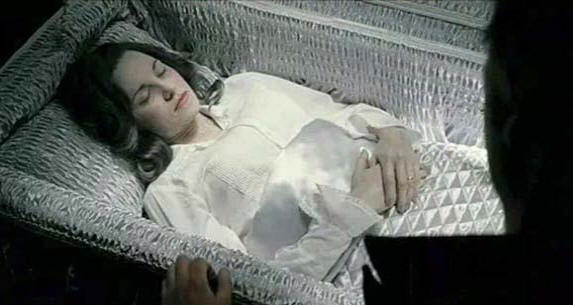 gal/Promo_Images/lucy-maryjenson-coffin.jpg